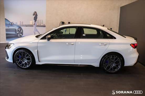 AUDI-RS3-2025