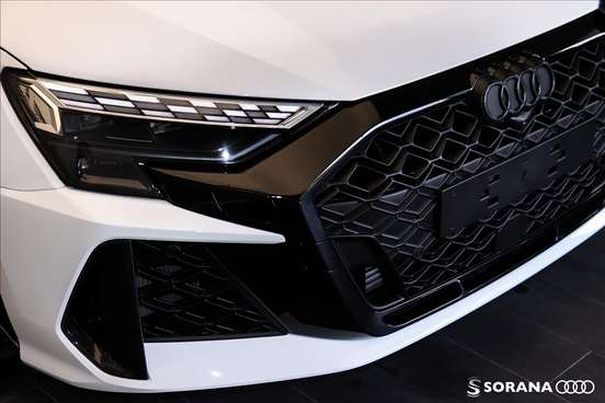 AUDI-RS3-2025