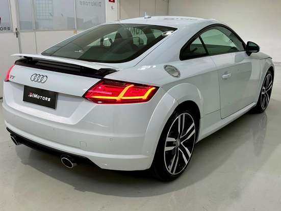 AUDI-TT-2015
