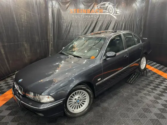 BMW 540i 4.4 SEDAN V8 32V GASOLINA 4P AUTOMÁTICO