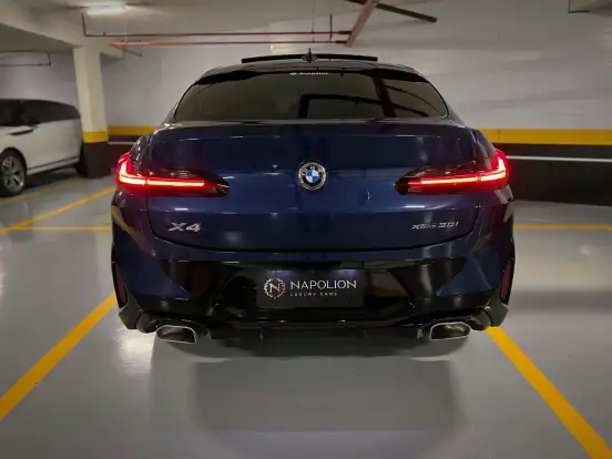 BMW-X4-2022