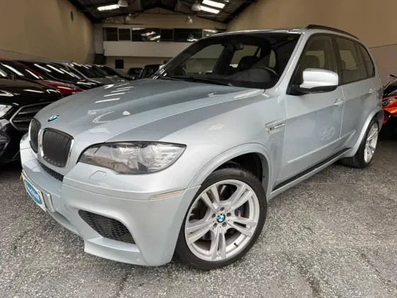 BMW X5 4.4 M V8 32V BI-TURBO GASOLINA 4P AUTOMATICO BMW X5 4.4 M V8 32V BI-TURBO GASOLINA 4P AUTOMATICO