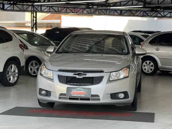 CHEVROLET CRUZE 1.8 LT 16V FLEX 4P AUTOMÁTICO CHEVROLET CRUZE 1.8 LT 16V FLEX 4P AUTOMÁTICO