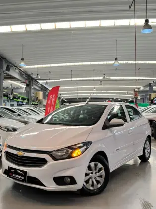 CHEVROLET ONIX 1.0 MPFI LT 8V FLEX 4P MANUAL CHEVROLET ONIX 1.0 MPFI LT 8V FLEX 4P MANUAL