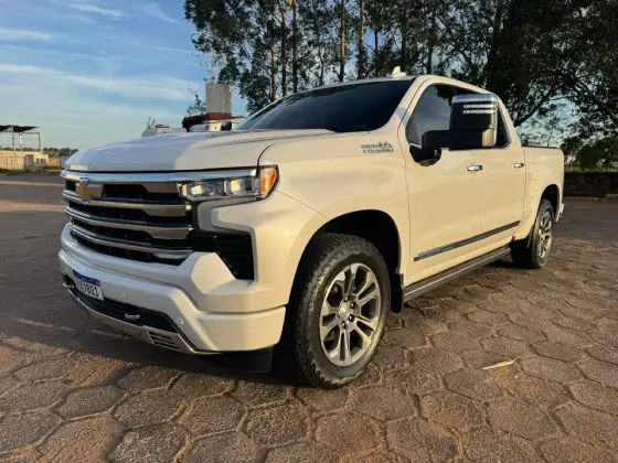 CHEVROLET SILVERADO 5.3 V8 GASOLINA 1500 HIGH COUNTRY 4X4 AUTOMÁTICO
