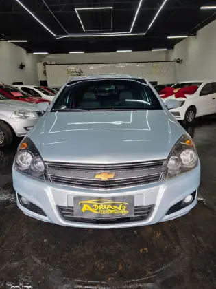 CHEVROLET VECTRA 2.0 MPFI GT HATCH 8V FLEX 4P MANUAL