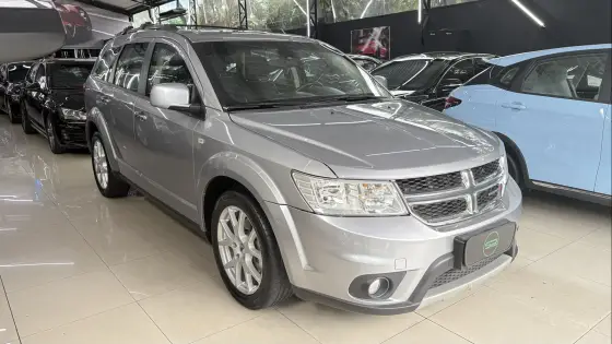 DODGE JOURNEY 3.6 RT V6 GASOLINA 4P AUTOMÁTICO DODGE JOURNEY 3.6 RT V6 GASOLINA 4P AUTOMÁTICO