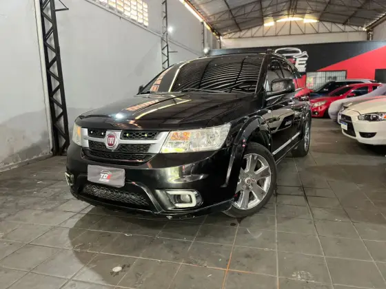 FIAT FREEMONT 2.4 PRECISION 16V GASOLINA 4P AUTOMÁTICO