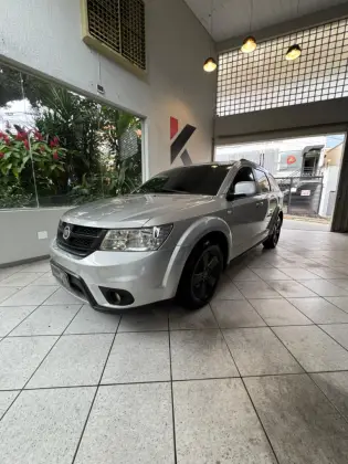 FIAT FREEMONT 2.4 PRECISION 16V GASOLINA 4P AUTOMÁTICO