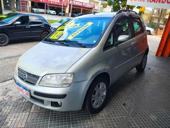 FIAT IDEA 1.4 MPI ELX 8V FLEX 4P MANUAL FIAT IDEA 1.4 MPI ELX 8V FLEX 4P MANUAL