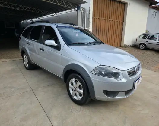 FIAT PALIO 1.6 TREKKING WEEKEND 16V FLEX 4P MANUAL