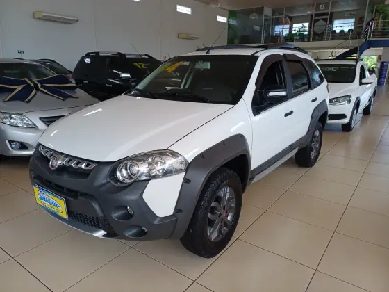 FIAT PALIO 1.8 MPI ADVENTURE WEEKEND 16V FLEX 4P MANUAL FIAT PALIO 1.8 MPI ADVENTURE WEEKEND 16V FLEX 4P MANUAL