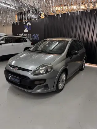 FIAT PUNTO 1.8 BLACKMOTION 16V FLEX 4P AUTOMATIZADO