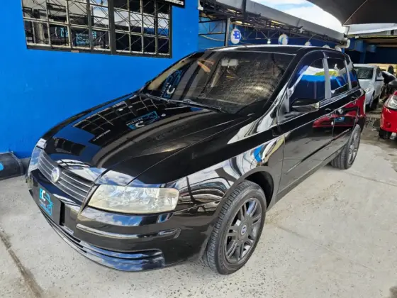 FIAT STILO 1.8 MPI CONNECT 8V FLEX 4P MANUAL FIAT STILO 1.8 MPI CONNECT 8V FLEX 4P MANUAL