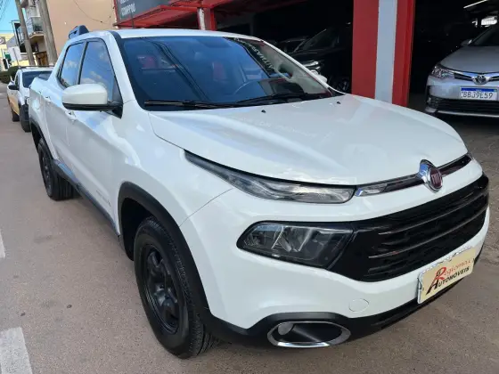 FIAT TORO 1.8 16V EVO FLEX FREEDOM OPEN EDITION AT6 FIAT TORO 1.8 16V EVO FLEX FREEDOM OPEN EDITION AT6