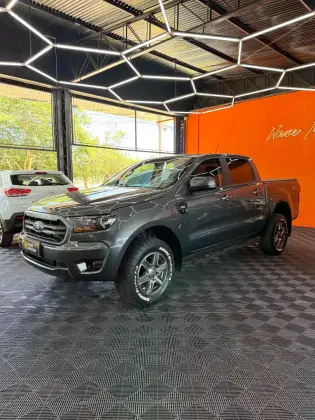 FORD RANGER 2.2 XLS 4X4 CD 16V DIESEL 4P AUTOMÁTICO
