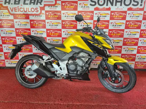 HONDA CB 300F TWISTER ABS HONDA CB 300F TWISTER ABS