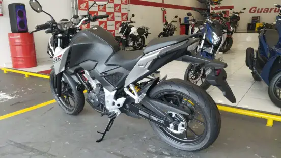 HONDA-CB 300F TWISTER CBS-2026