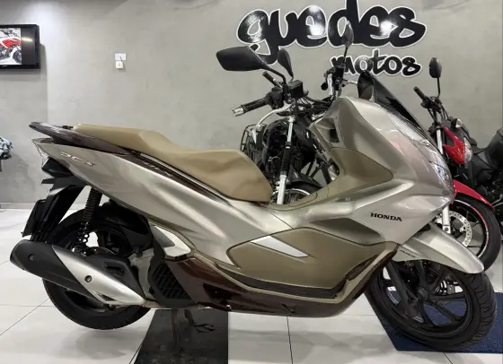 HONDA PCX DLX HONDA PCX DLX