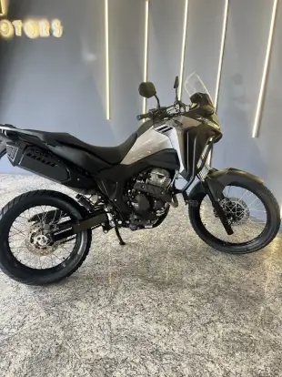 HONDA-XRE 300 SAHARA-2024