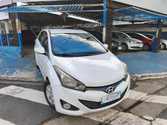 HYUNDAI HB20 1.6 COMFORT PLUS 16V FLEX 4P AUTOMÁTICO