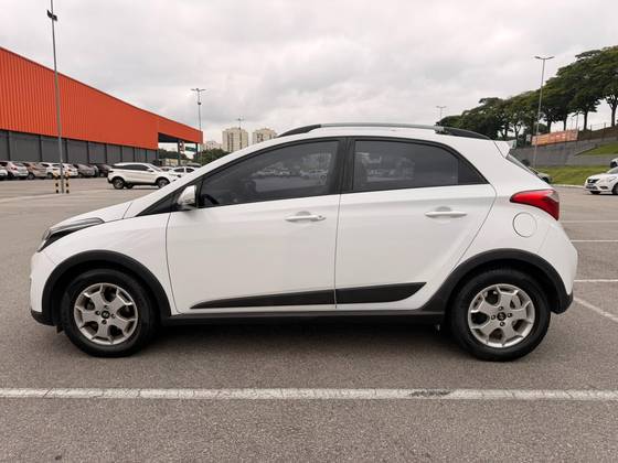 HYUNDAI HB20 1.6 COMFORT STYLE 16V FLEX 4P AUTOMÁTICO