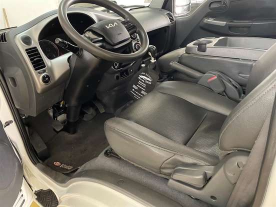 KIA-BONGO-2.5 TD DIESEL STD CS 4x4 MANUAL KIA-BONGO-2023