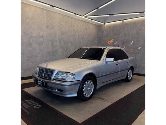 MERCEDES-BENZ C 240 2.4 ELEGANCE GASOLINA 4P AUTOMÁTICO