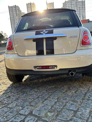 MINI-COOPER-2011