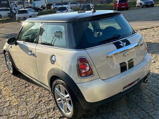 MINI-COOPER-1.6 16V GASOLINA 2P AUTOMÁTICO MINI-COOPER-2011