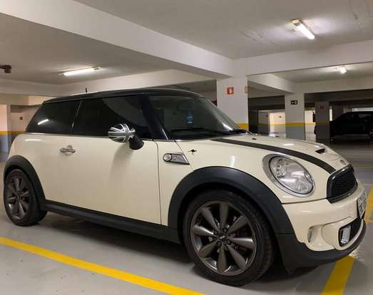 MINI-COOPER-2010