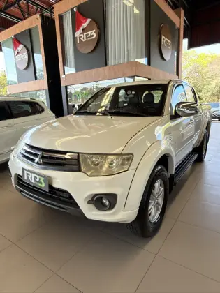 MITSUBISHI L200 TRITON 3.2 HPE 4X4 CD 16V TURBO INTERCOOLER DIESEL 4P AUTOMÁTICO
