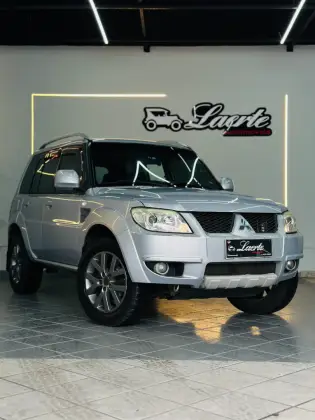 MITSUBISHI PAJERO TR4 2.0 4X2 16V 140CV FLEX 4P AUTOMÁTICO