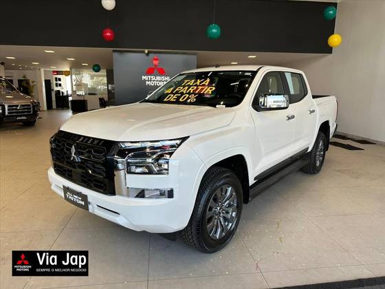 MITSUBISHI TRITON 2.4 BITURBO DIESEL CD HPE 4X4 AUTOMÁTICO