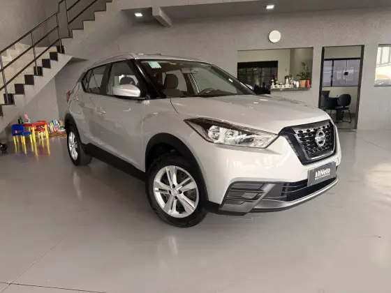NISSAN KICKS 1.6 16V FLEXSTART S 4P XTRONIC NISSAN KICKS 1.6 16V FLEXSTART S 4P XTRONIC