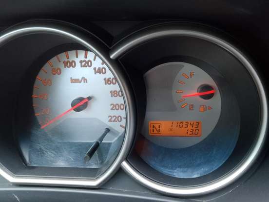 NISSAN-GRAND LIVINA-1.8 SL 16V FLEX 4P AUTOMÁTICO NISSAN-GRAND LIVINA-2010