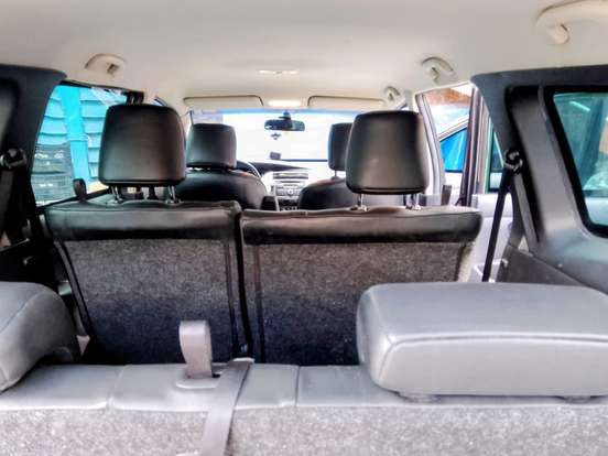 NISSAN-GRAND LIVINA-1.8 SL 16V FLEX 4P AUTOMÁTICO NISSAN-GRAND LIVINA-2010