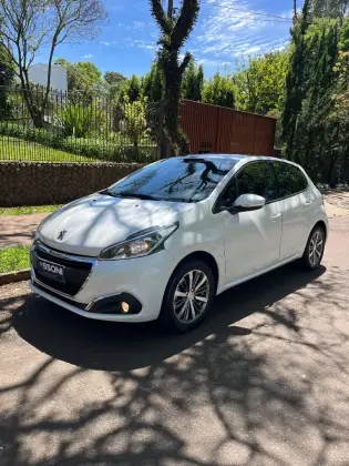 PEUGEOT 208 1.6 GRIFFE 16V FLEX 4P AUTOMÁTICO PEUGEOT 208 1.6 GRIFFE 16V FLEX 4P AUTOMÁTICO
