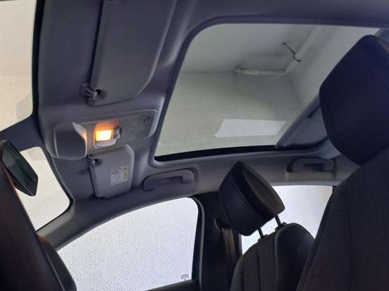 PEUGEOT-208-2024