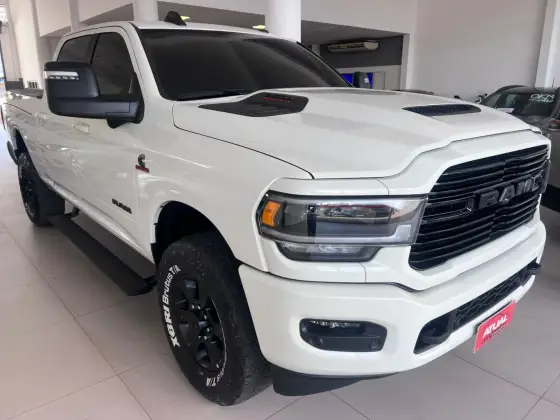 RAM 2500 6.7 I6 TURBO DIESEL LARAMIE NIGHT EDITION CD 4X4 AUTOMÁTICO RAM 2500 6.7 I6 TURBO DIESEL LARAMIE NIGHT EDITION CD 4X4 AUTOMÁTICO
