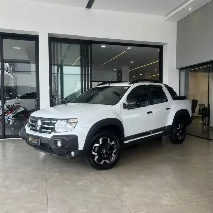 RENAULT OROCH 1.3 TCE FLEX OUTSIDER X-TRONIC RENAULT OROCH 1.3 TCE FLEX OUTSIDER X-TRONIC