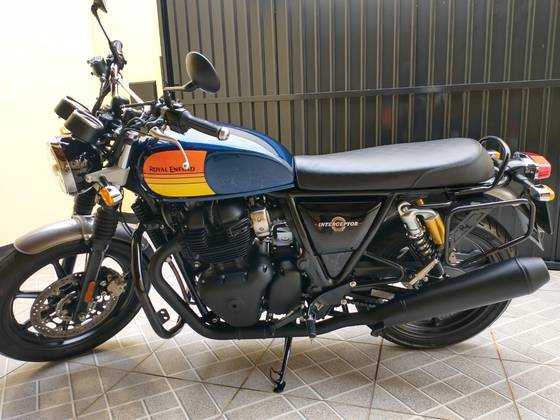 ROYAL ENFIELD INTERCEPTOR 