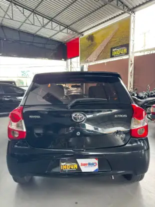 TOYOTA-ETIOS-2016