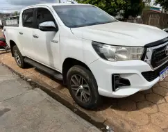 TOYOTA HILUX 2.8 SRV 4X4 CD 16V DIESEL 4P AUTOMÁTICO TOYOTA HILUX 2.8 SRV 4X4 CD 16V DIESEL 4P AUTOMÁTICO