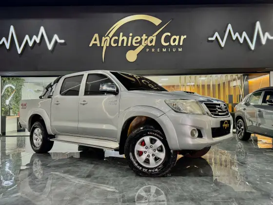 TOYOTA HILUX 3.0 SRV 4X4 CD 16V TURBO INTERCOOLER DIESEL 4P MANUAL TOYOTA HILUX 3.0 SRV 4X4 CD 16V TURBO INTERCOOLER DIESEL 4P MANUAL