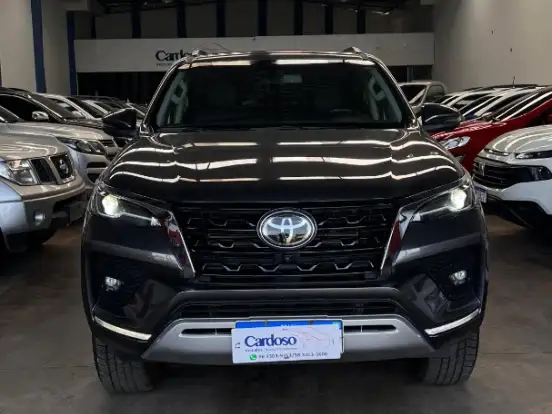 TOYOTA-HILUX SW4-2.8 D-4D TURBO DIESEL SRX 7L 4X4 AUTOMÁTICO TOYOTA-HILUX SW4-2022