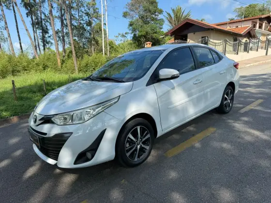 TOYOTA YARIS 1.5 16V FLEX XS CONNECT MULTIDRIVE TOYOTA YARIS 1.5 16V FLEX XS CONNECT MULTIDRIVE