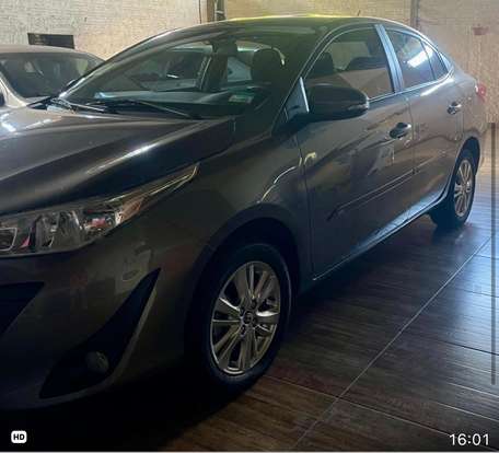 TOYOTA-YARIS-2019
