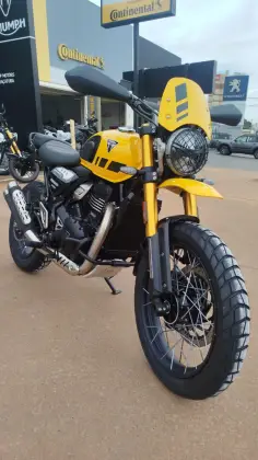 TRIUMPH SCRAMBLER 400 XC 