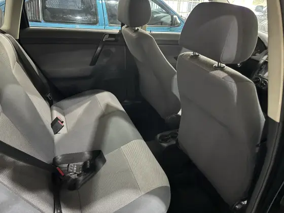 VOLKSWAGEN POLO 1.6 MI 8V FLEX 4P MANUAL